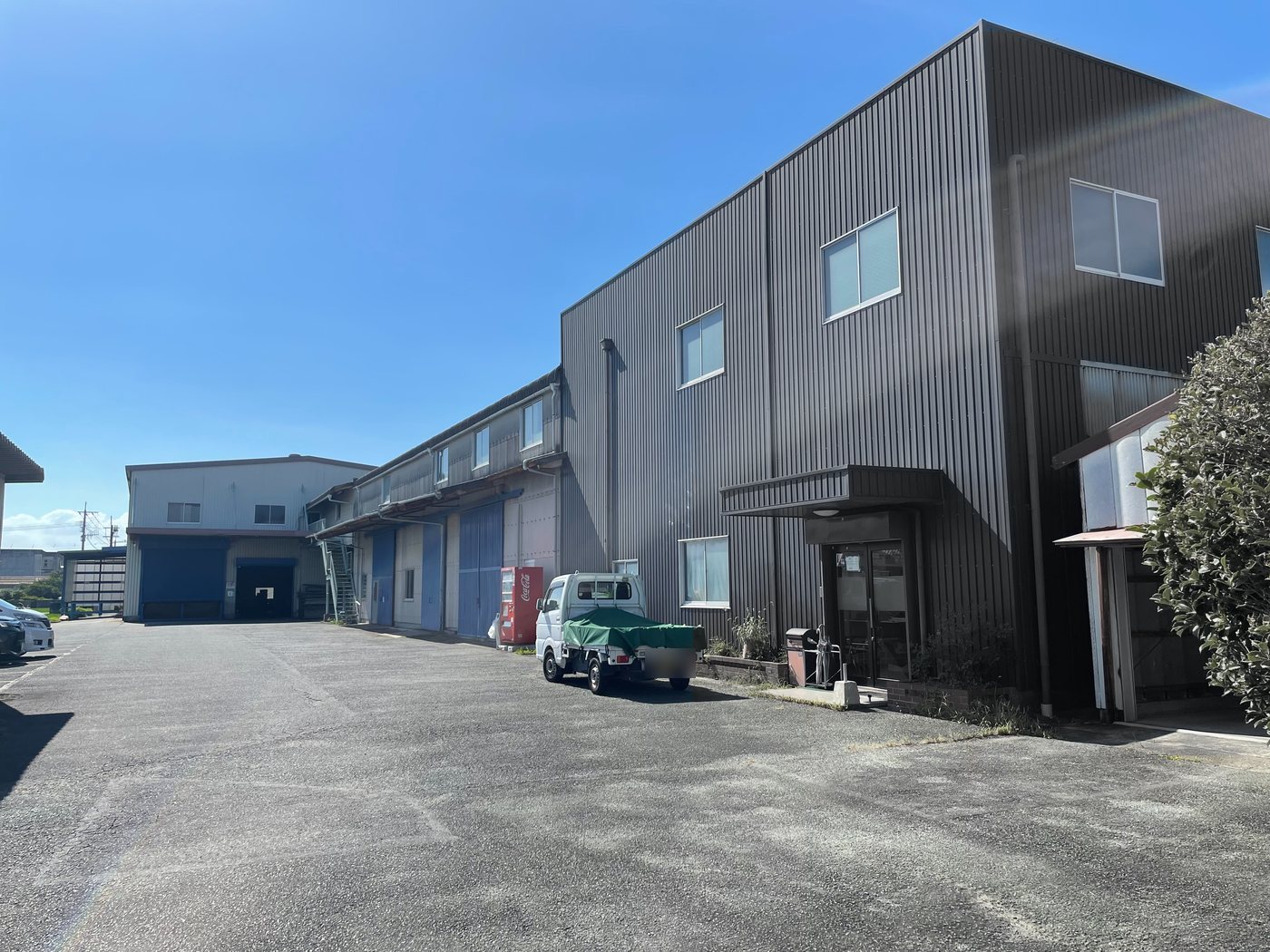 株式会社シンエイ 社屋外観